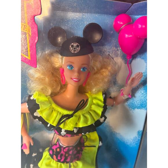Disney Fun Barbie Doll – Disney Parks Exclusive – 1991 – NRFB – Mickey Ears - Picture 4 of 12